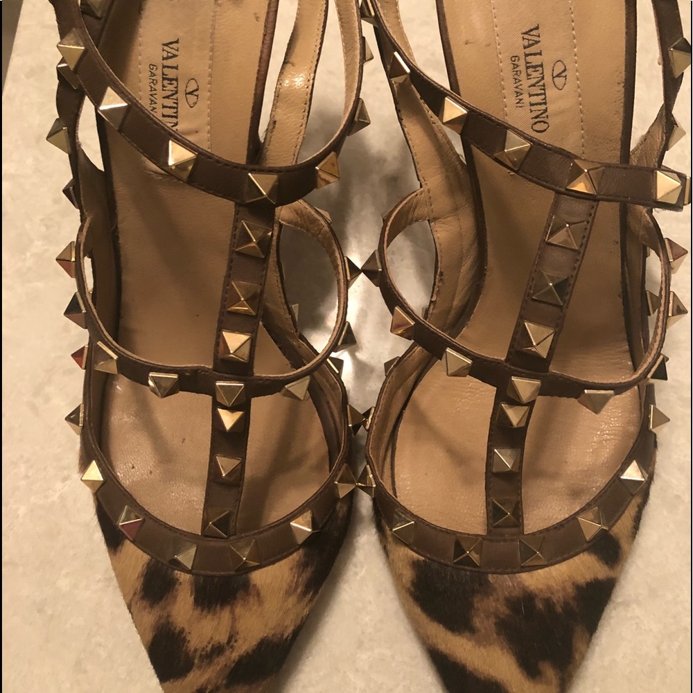 Stunning pony hair Valentino rockstuds -RARE